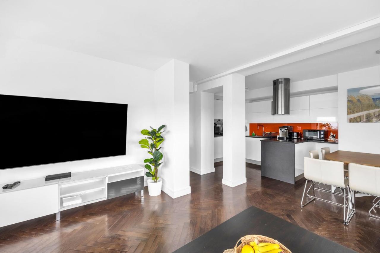23Rd Floor 3Br Apt With Views Of Varsóvia Exterior foto